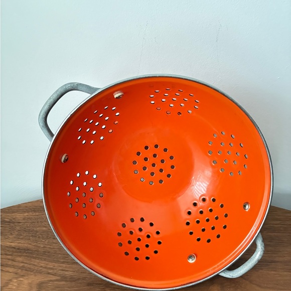 Bright Orange Kitchen Colander - Picture 7 of 14
